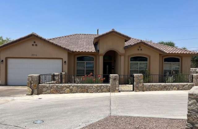 3715 Laguna Place