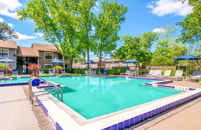 Bentley Green Apartments