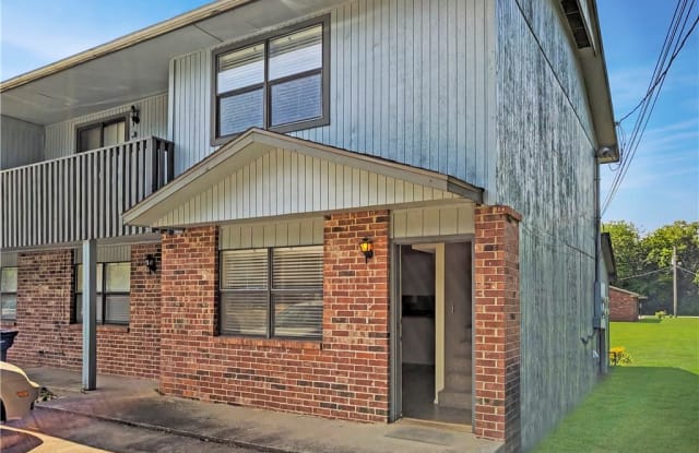 405  SW 6  ST Unit #D - 405 SW 6th St, Bentonville, AR 72712