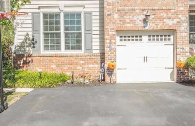 Photo of 911 Caralea Dr