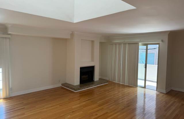 Photo of Redlands Court/Matilla