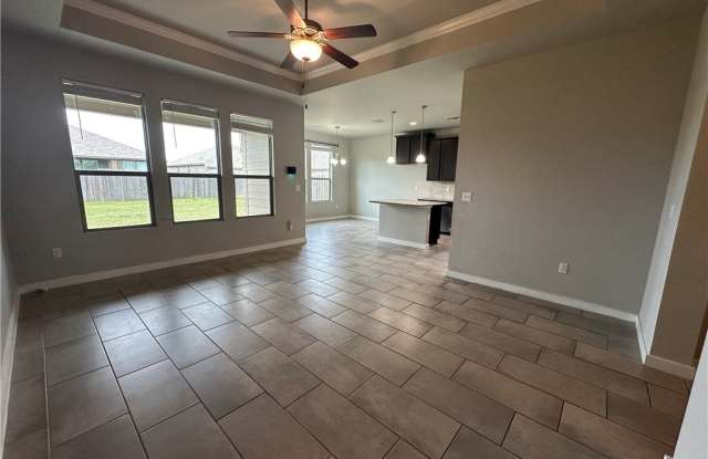 1014 Pasadena Street