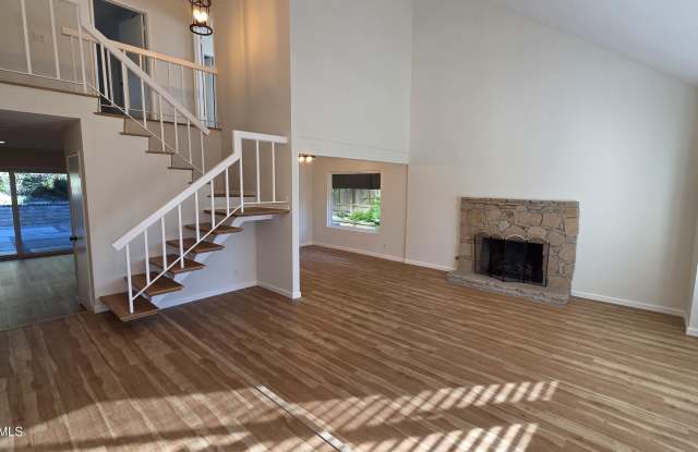 1825 Sweet Briar Place