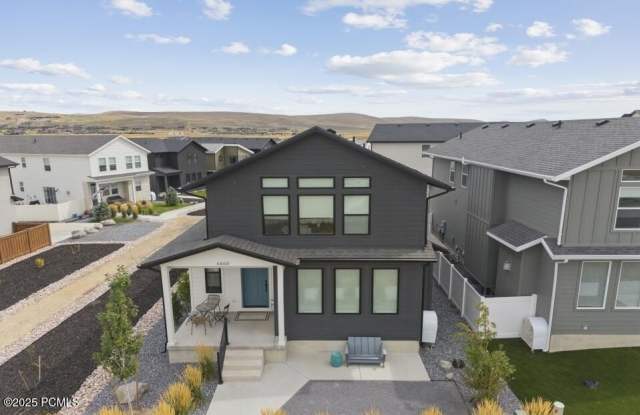 6860 Mountain Maple Drive