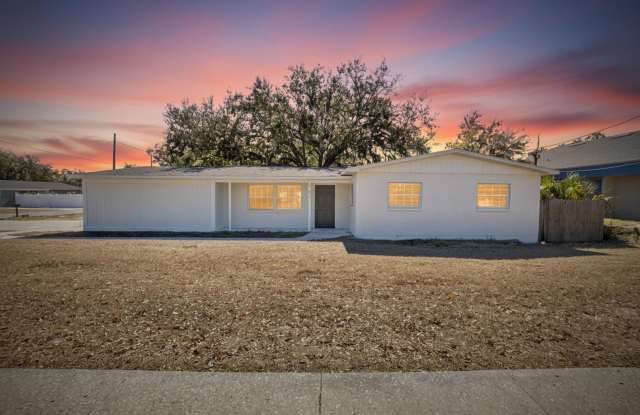 Stylish Remodeled 4BR Home with Garage & Spacious Yard – Move-In Ready!
