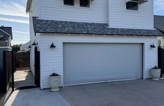 Photo of 848 3rd St B