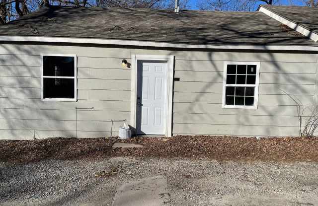 Triplex End Unit for Rent – Plainview Neighborhood, Wichita, KS