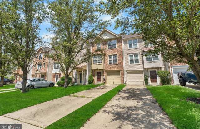 2204 COMMISSARY Circle