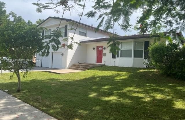 10050 SW 98th Ave - 10050 Southwest 98th Avenue, Kendall, FL 33176