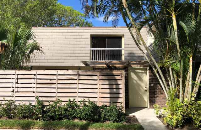 416 4th Terrace