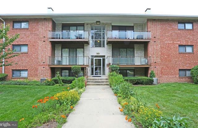 Photo of 10401 46TH AVE