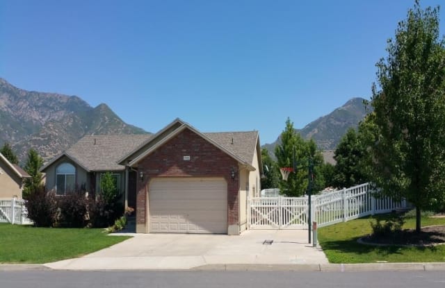 7522 Kay Lane - 7522 Kay Lane, South Weber, UT 84405