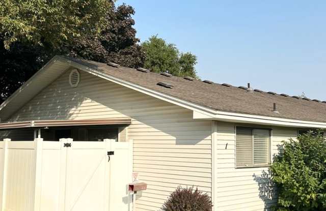 Photo of Limited-Time Offer: $500 Off First Month’s Rent!