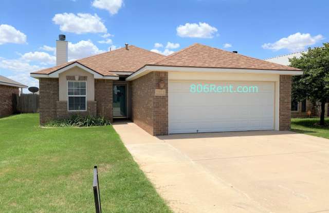 **BEAUTIFUL STONEBRIDGE COMMUNITY HOME** - 2011 100th Street, Lubbock, TX 79423