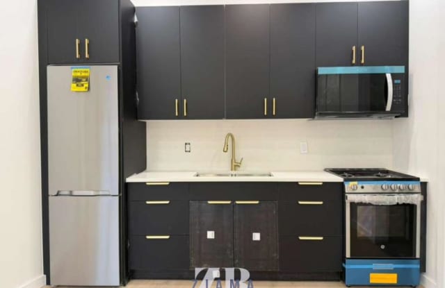 Photo of 360 Rochester Avenue