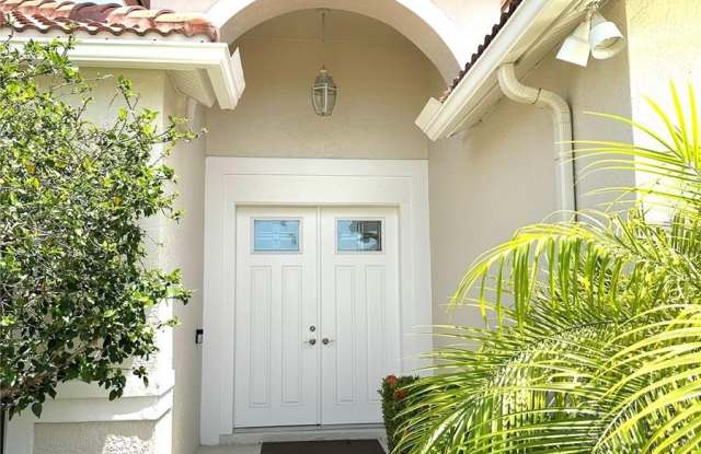 8870 HUNTINGTON POINTE DRIVE