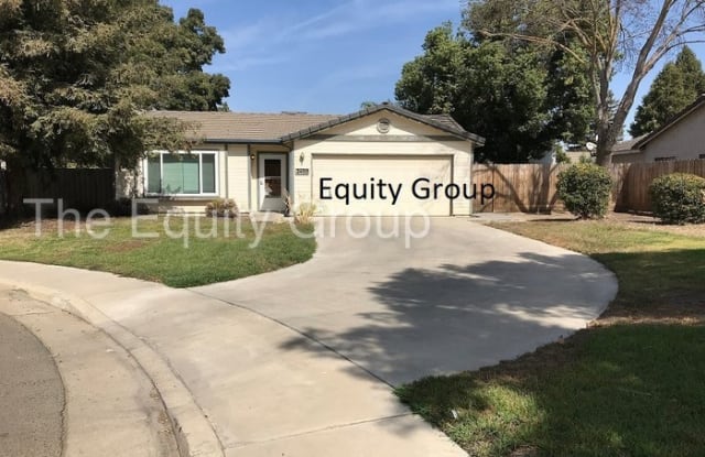 2400 West Sweet Court - 2400 West Sweet Court, Visalia, CA 93291