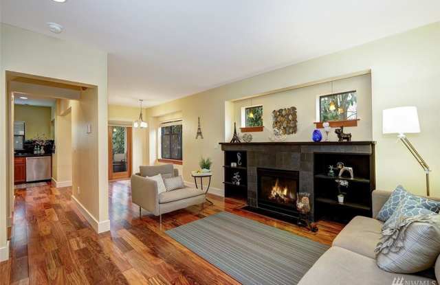 3040 21st Avenue West - A