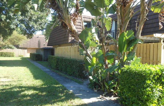 1514 15th Lane - 1514 15th Ln, Palm Beach Gardens, FL 33418