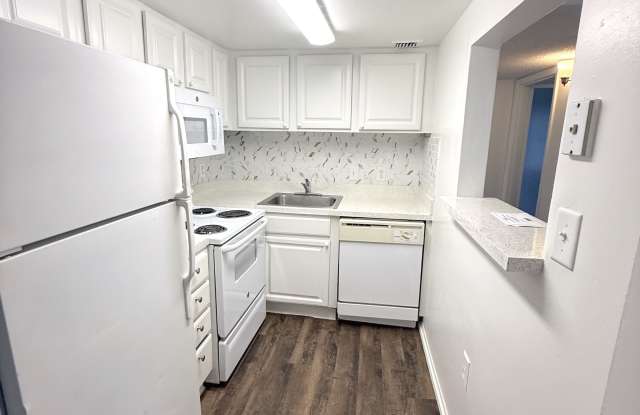 2539 N. Alafaya Trl # 74