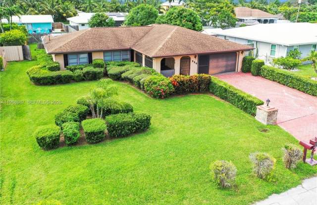 525 SE Brookside Ter