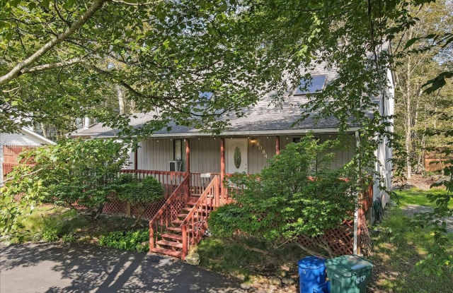 6084 Boardwalk Drive