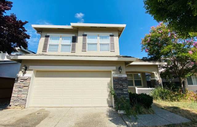 8393 Cantwell Dr