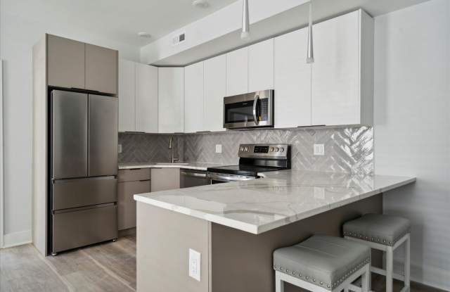748 N 40th ST Philadelphia, PA 19104