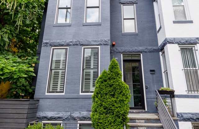 Photo of Modern Penthouse in Columbia Heights