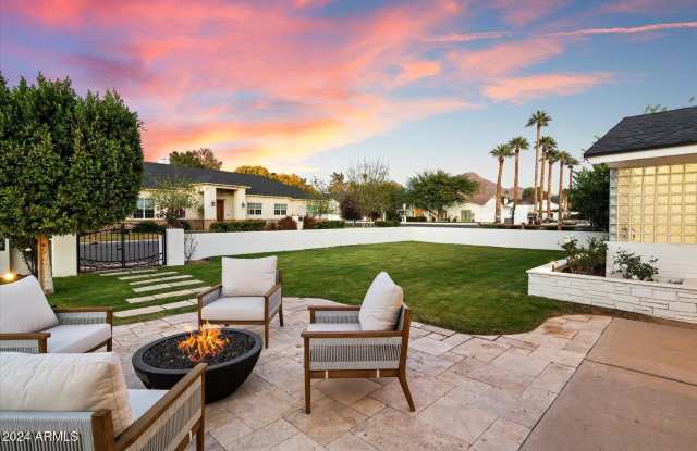 Photo of 3827 E HAZELWOOD Street