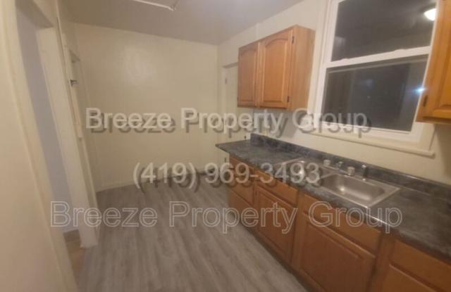 521 E. Vine St