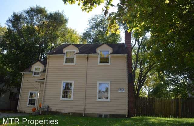 2828 Wood St - 2828 Wood Street, Ames, IA 50014