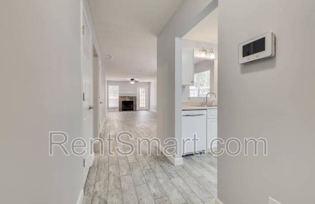 4760 Brookwood Dr - 1