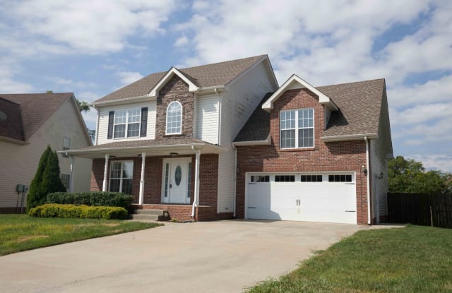 1201 Chinook Cir - 1201 Chinook Circle, Clarksville, TN 37042