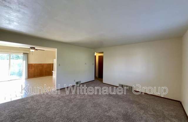 3114-2 N Illinois St