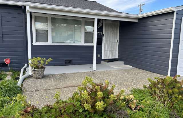 Well Maintained 3 Bedroom, 2 Bath Home - 1229 Maple Avenue, Vallejo, CA 94591