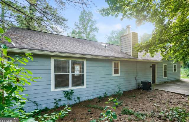 7685 Mountain Creek Way