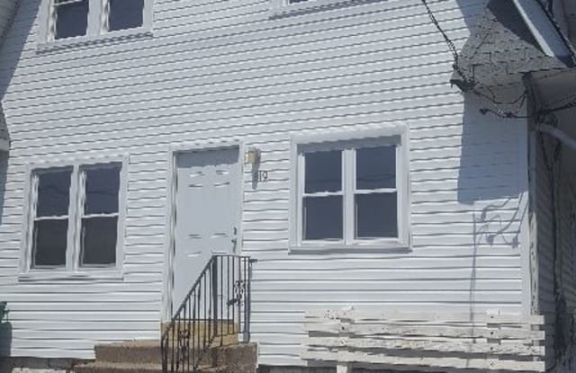 819 Cedar Ave 1 - 819 Cedar Avenue, Croydon, PA 19021