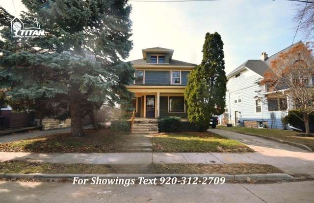 641 Bowen Street - 641 Bowen Street, Oshkosh, WI 54901