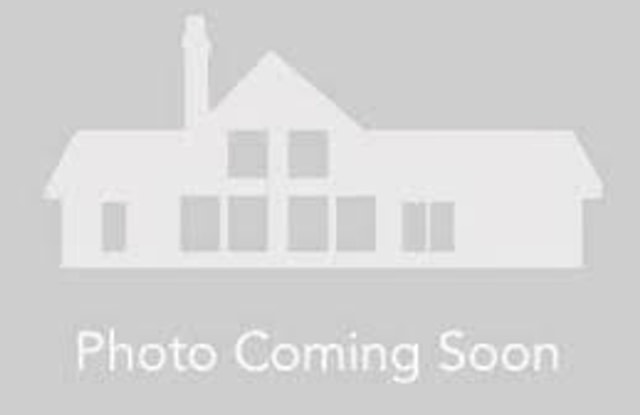 3 Bedroom Condo near Midtown!