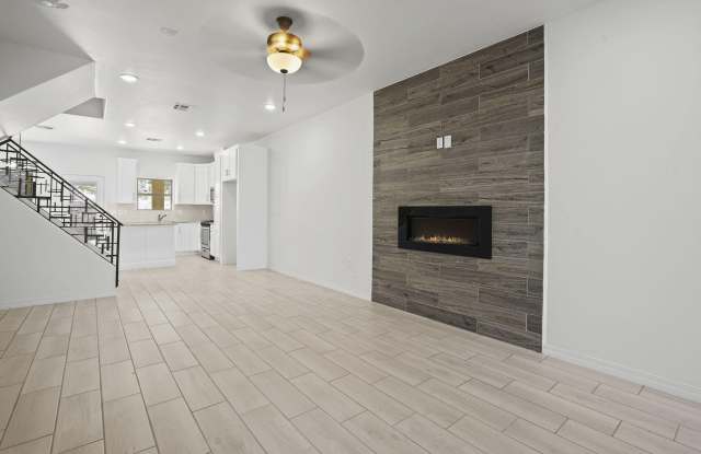 6315 ESCONDIDO Drive unit: J