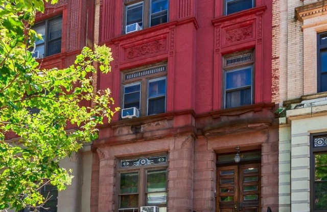 154 Hancock Street