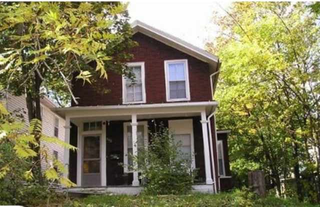 543 Elizabeth Street - 1