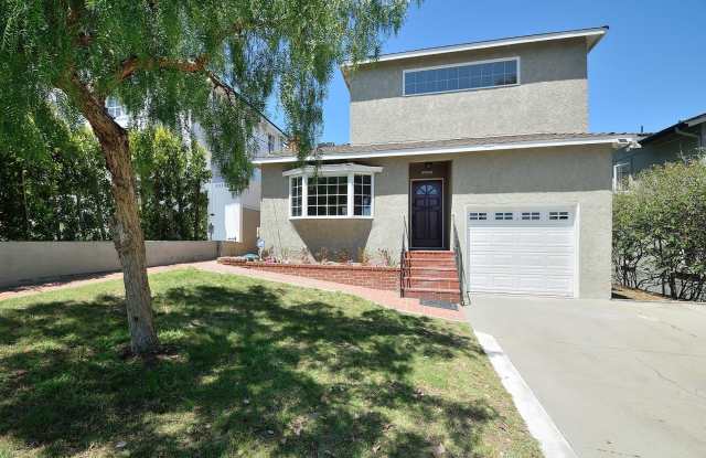 Photo of Spacious Four Bedroom Home in Manhattan Beach Hill Section!