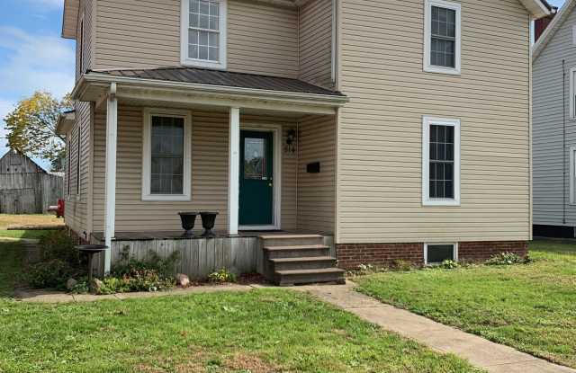 814 South Court Street