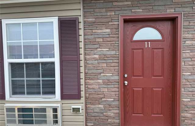 5187 WESTGATE Drive unit: 11