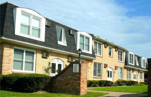 Photo of 139 Peppertree Drive