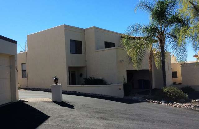 7908 E Sabino Sunrise Cir