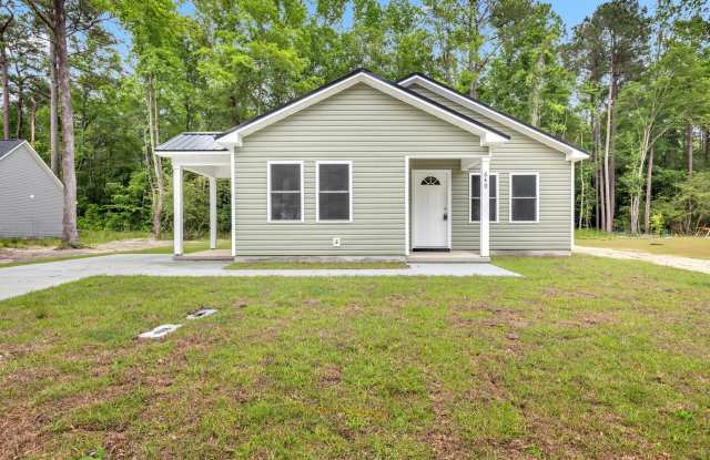 640 Walnut Drive - 640 Walnut Drive, Onslow County, NC 28540