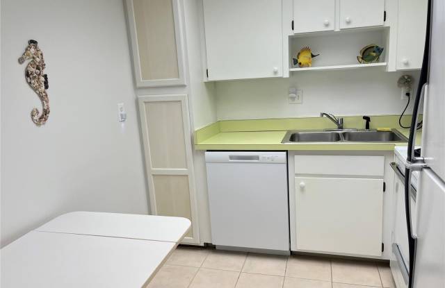 612 BIRD BAY DRIVE S